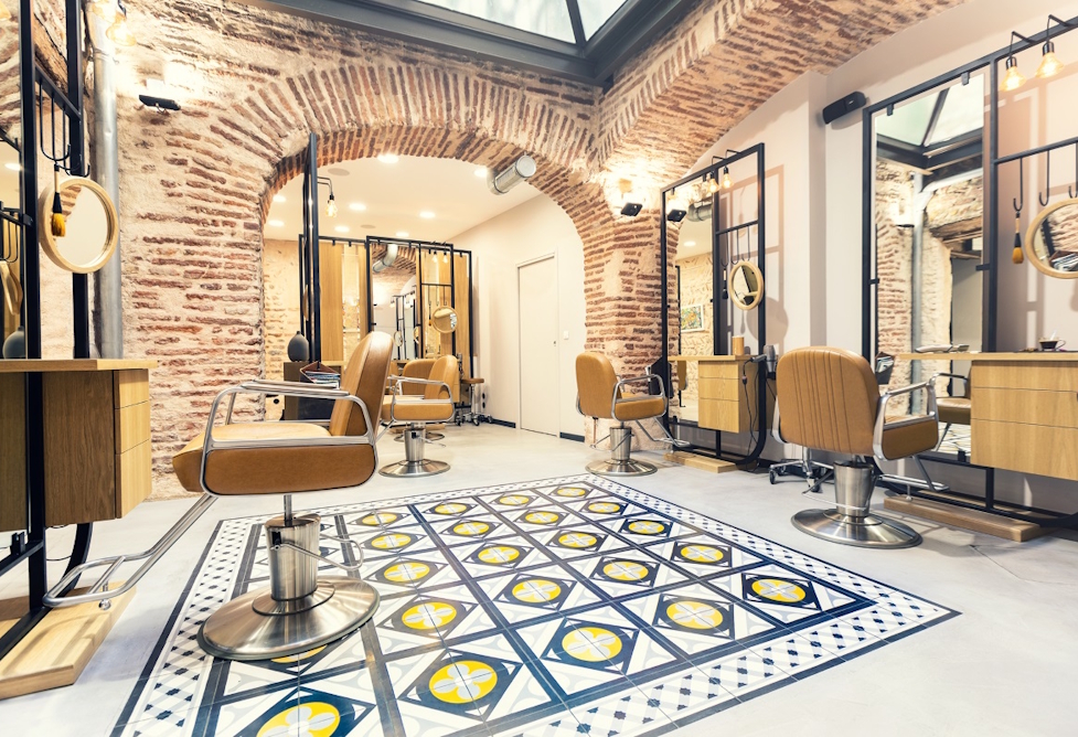 Salon de coiffure En Aparté à Perpignan – vue intérieure du salon