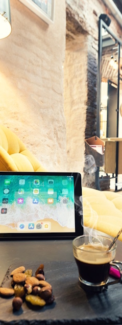 Intérieur du salon de coiffure En Aparté à Perpignan