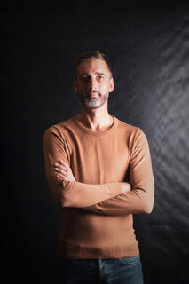 Thibault – coiffeur au salon En Aparté à Perpignan