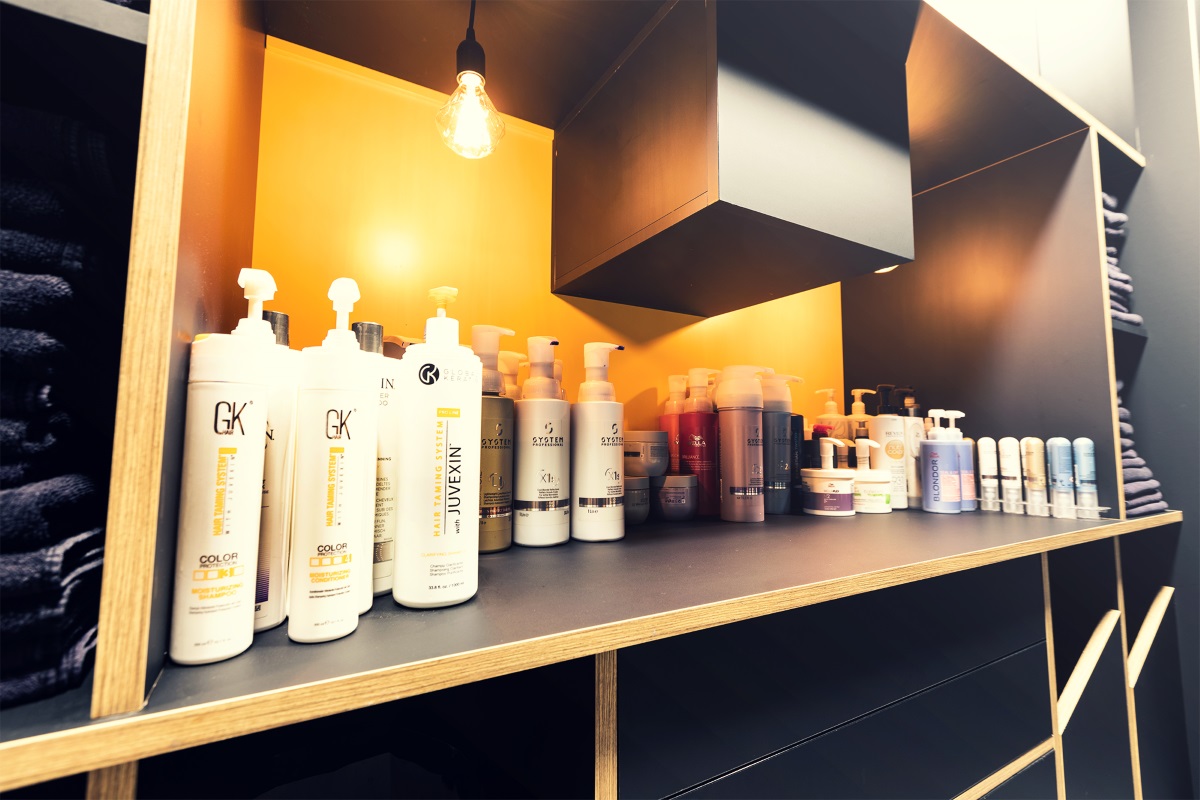 Espace coiffure femme et homme – photo du salon En Aparté à Perpignan